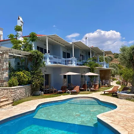 Sunny Villa