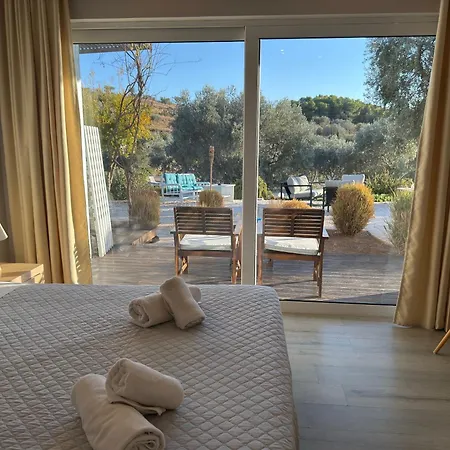 Sunny Villa *