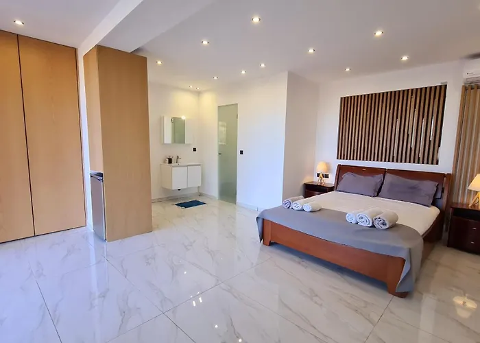 Sunny * Κοιλάδα